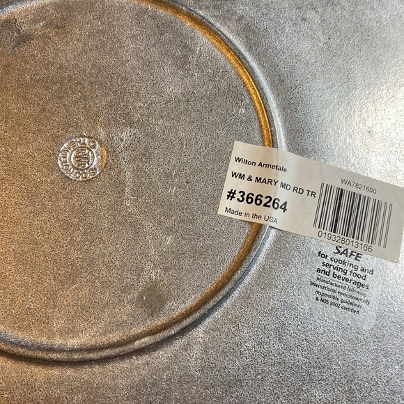 Wilton Armetale platter - Picture 4 of 5